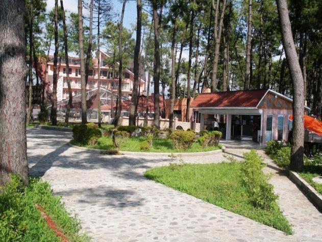 Villa Reta Hotel & Spa Grigoleti Exterior photo