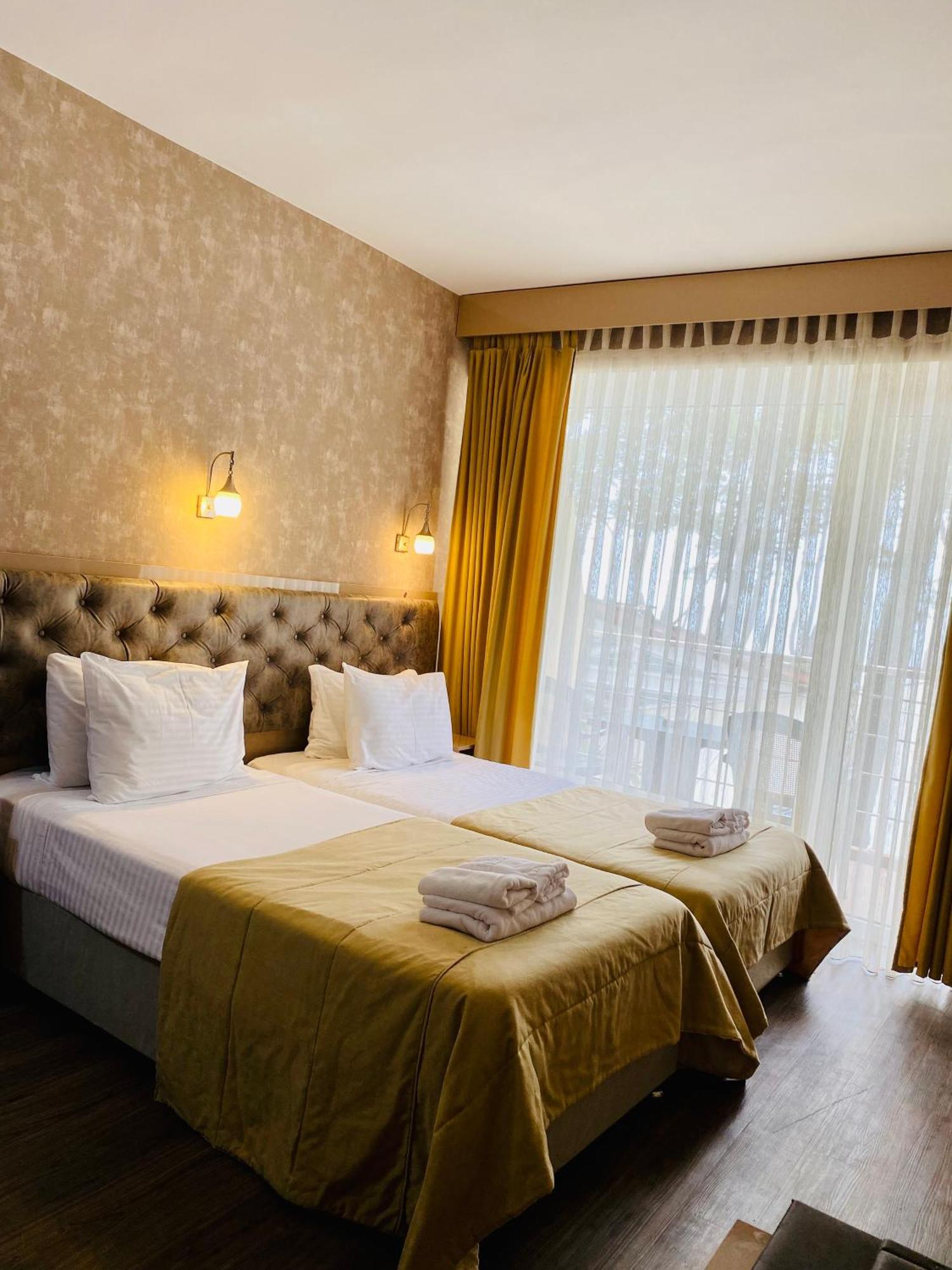 Villa Reta Hotel & Spa Grigoleti Exterior photo